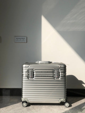 VS - Travel Bags - 710