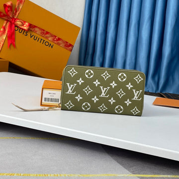 VS - LOV Wallet - 334
