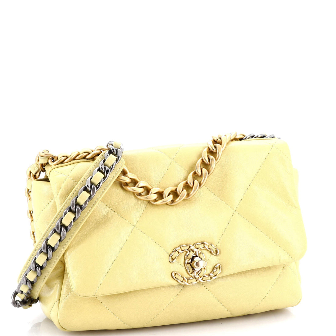 19 Flap Bag Quilted Leather Medium