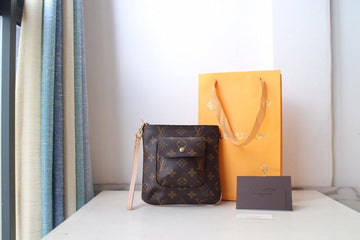 VS Fashion Lu-Vi bags - 2010
