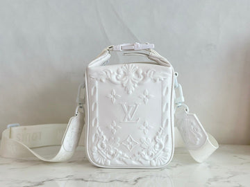 VS - LOV Women Bag - 1940