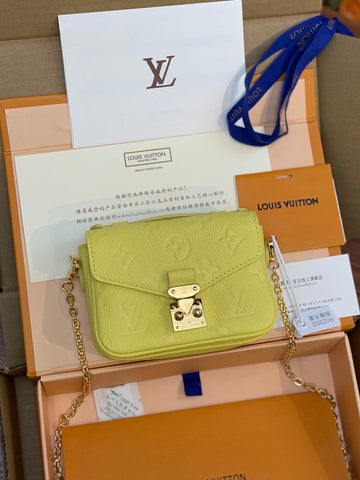 VS - LOV Wallets - 319