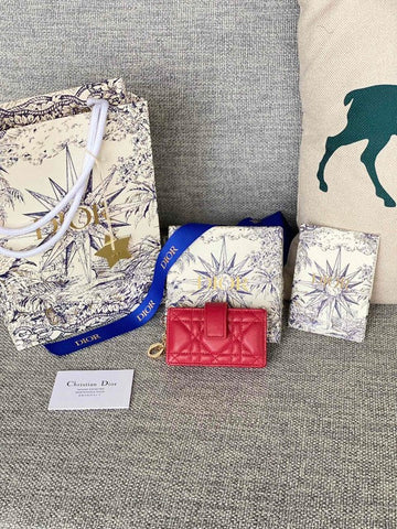 VS - DOR Wallets - 086
