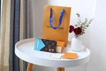 VS - LOV Wallets - 618