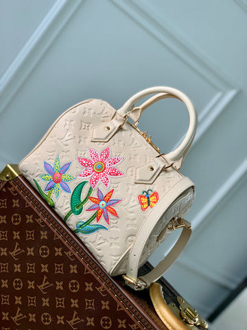 VS - LOV Women Bag - 1723