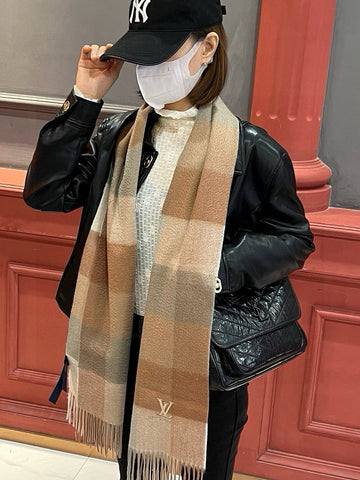 VS - LOV Scarf - 417