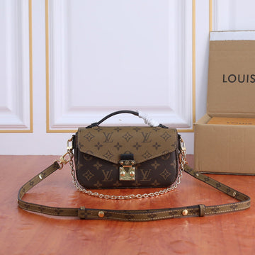 VS - GUKI Women Bags - 1660