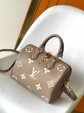 VS - LOV Women Bag - 1401