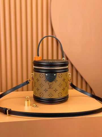 VS - LOV Women Bag - 375