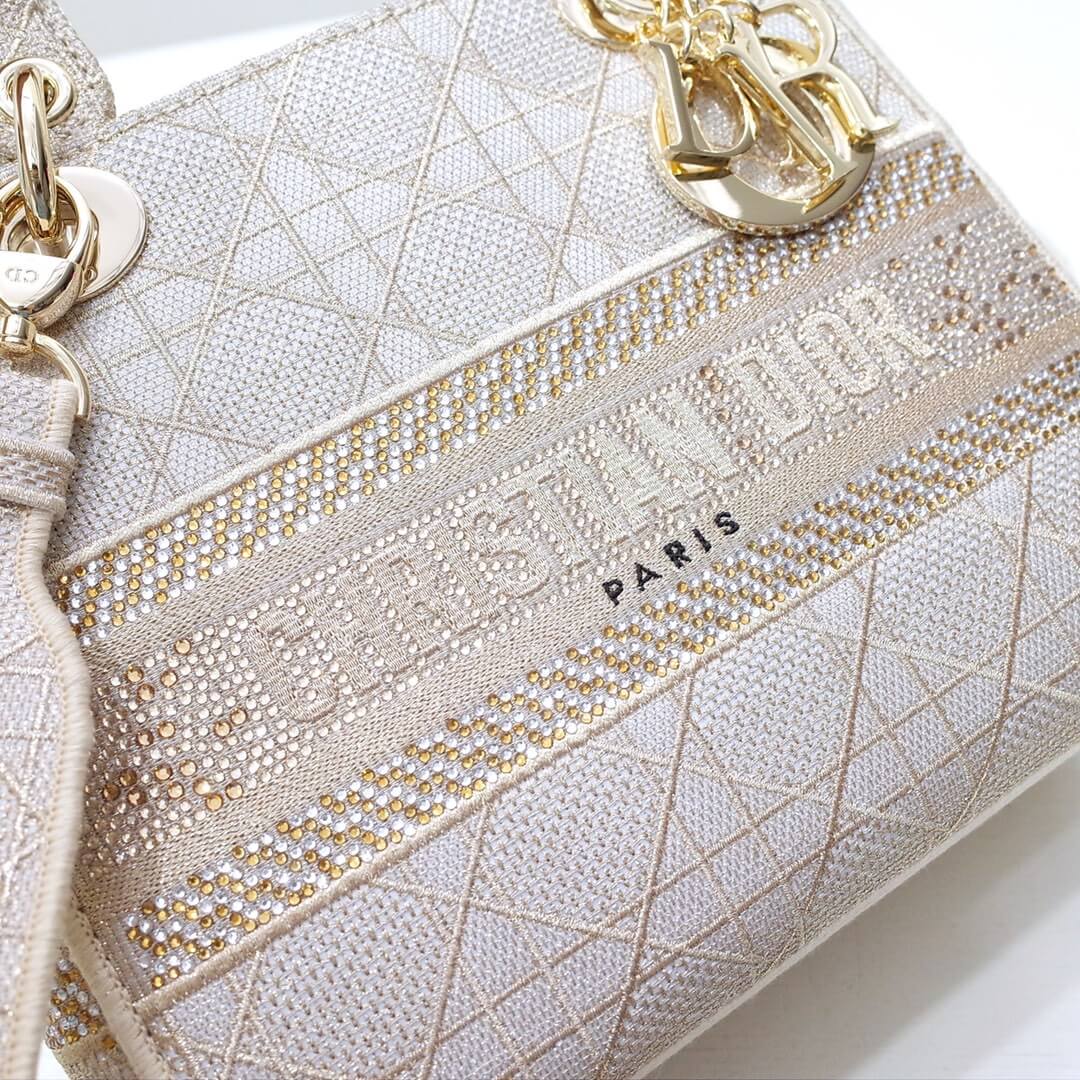 DIR 44532 Lady D-Lite Reverse Pearl White 24CM