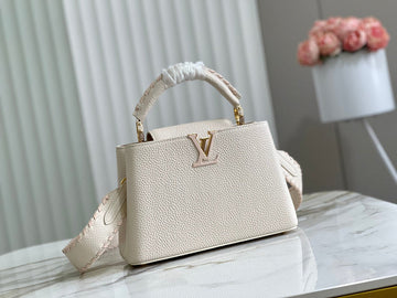 VS - LOV Women Bag - 2694