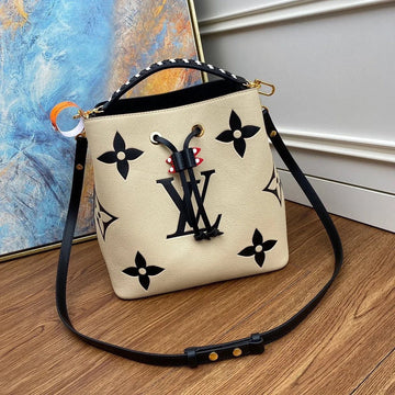LOV2 Bags - Luxurious Bags  1371