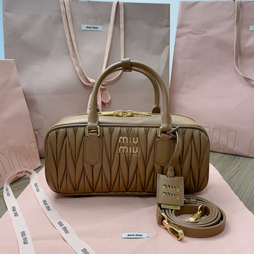 VS - MMU Bags - 011