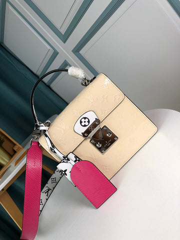 LOV2 Bags - Luxurious Bags  1313