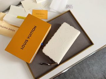 VS - LOV Wallets - 741