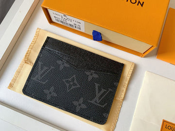 VS - LOV Wallets - 701