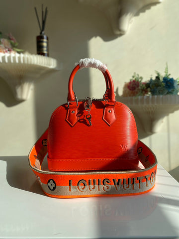 VS - LOV Women Bag - 942