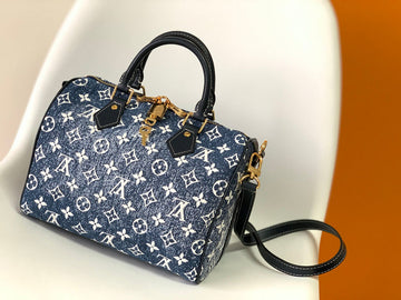 VS - LOV Women Bag - 1386