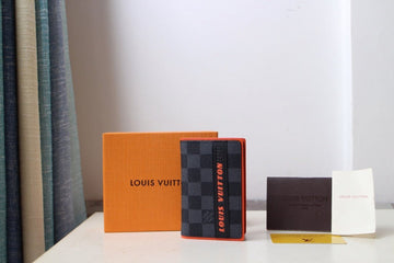 VS Fashion Lu-Vi bags - 2001