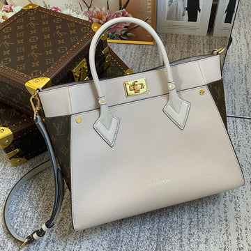 LOV2 Bags - Luxurious Bags  1038