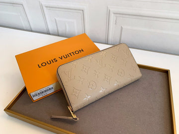 VS - LOV Wallets - 661