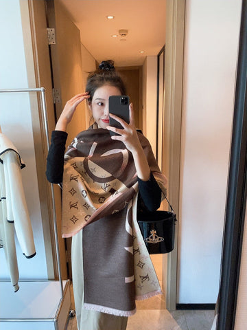 VS - LOV Scarf - 008