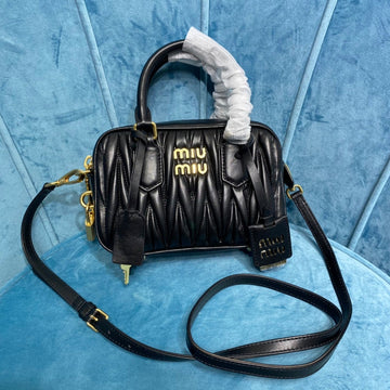 CS - MMU Women Bag - 124