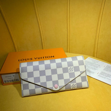 LOV2 Bags - Luxurious Bags  2095