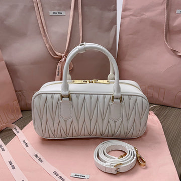 VS - MMU Bags - 016
