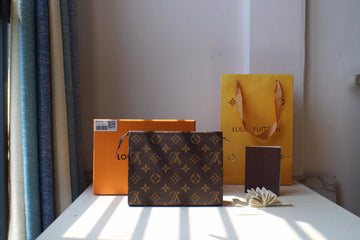 VS Fashion Lu-Vi bags - 1968