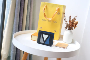 VS - LOV Wallet - 024