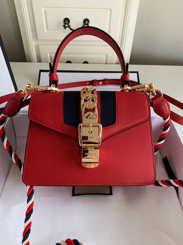 VS - Latest - 10084