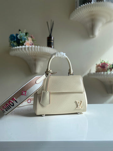 VS - LOV Women Bag - 2558