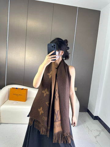 VS - LOV Scarf - 247