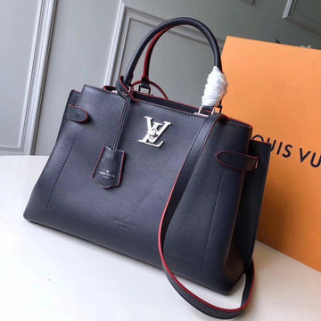 VS Fashion Lu-Vi bags - 1958