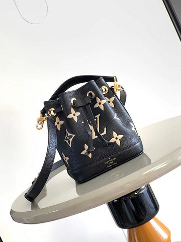 VS - LOV Women Bag - 1747