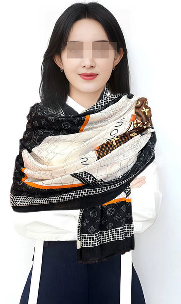 VS - LOV Scarf - 037