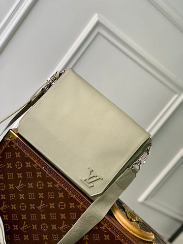VS - LOV Women Bag - 1702