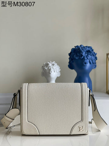 LOV2 Bags - Luxurious Bags  1248