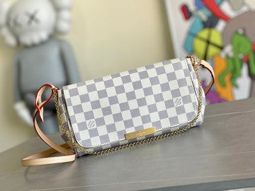 VS - LOV Women Bag - 1183