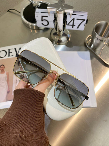VS - LOV Sunglass - 111