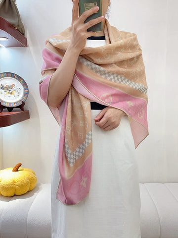 VS - LOV Scarf - 038
