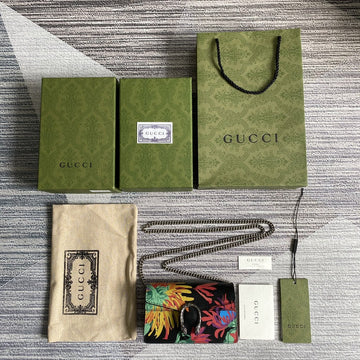 VS - GUKI Bags - 1954