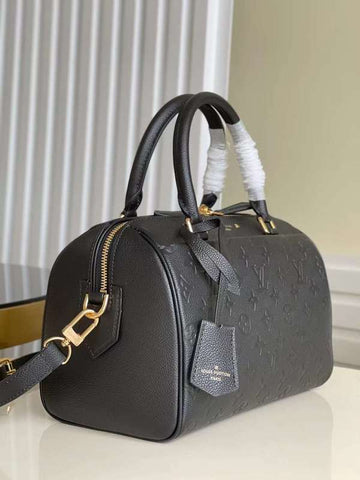 LOV2 Bags - Luxurious Bags  1115
