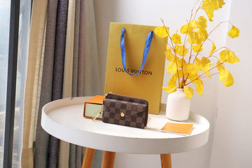 VS - LOV Wallet - 079