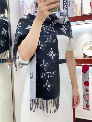 VS - LOV Scarf - 352