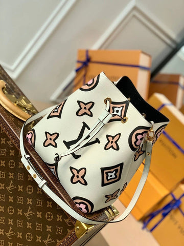 LOV2 Bags - Luxurious Bags  1434