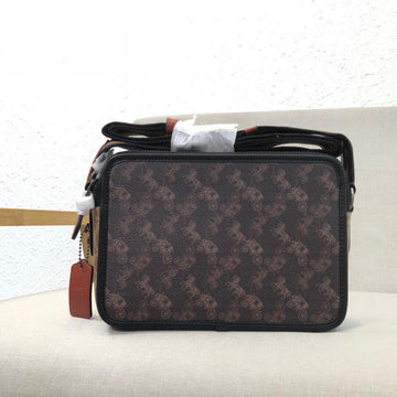 VS - CAH Bags - 670