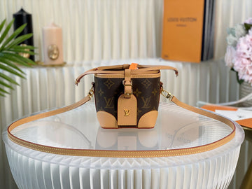 VS - LOV Women Bag - 2925