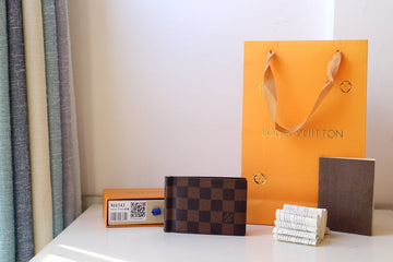 VS - LOV Wallet - 208